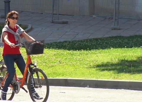 aprendiendo a ir en bici con el Aula